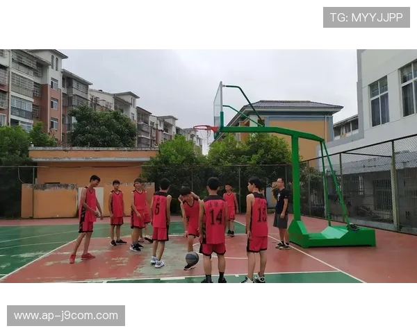 聚焦那曲六号球员的绿茵拼搏与成长旅程深度故事全景呈现纪实篇录